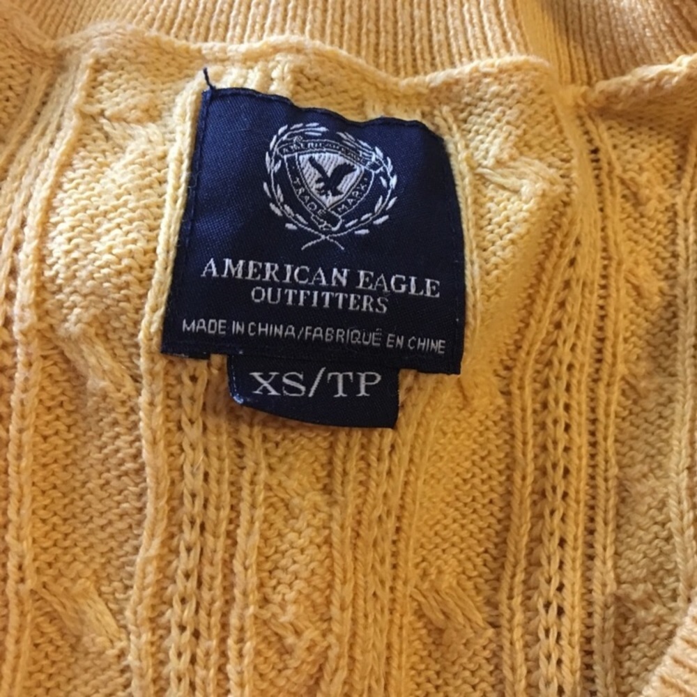 American eagle yellow knit V-neck ribbed sweater